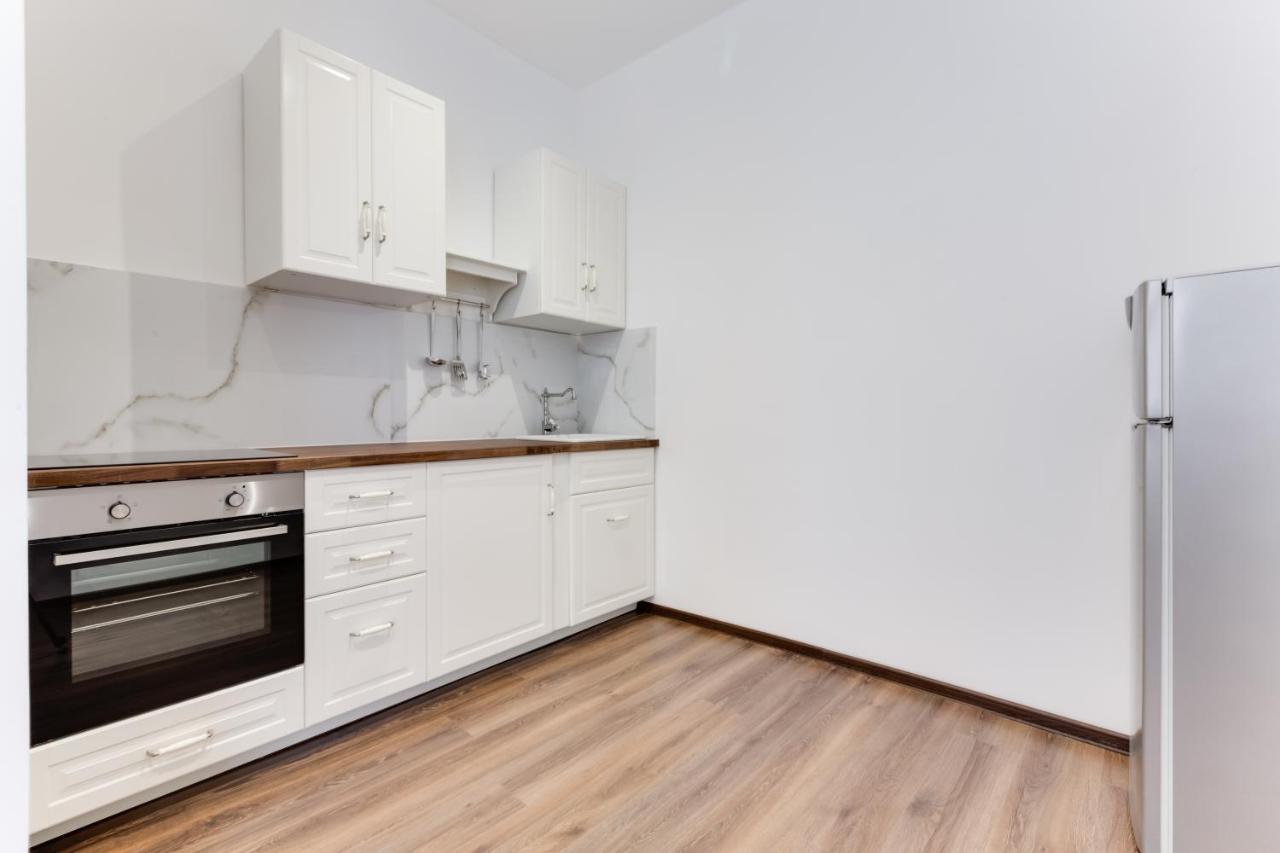 Free Days Luxury Apartment ปราก ภายนอก รูปภาพ